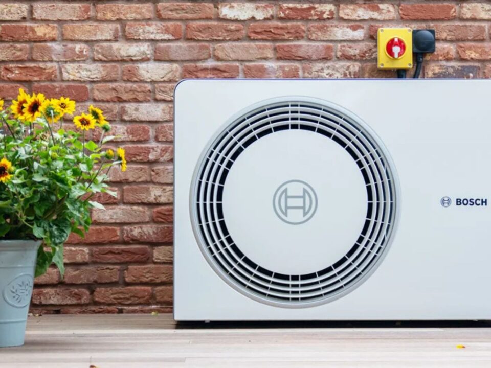 thinking-about-an-air-source-heat-pump-torquay-devon